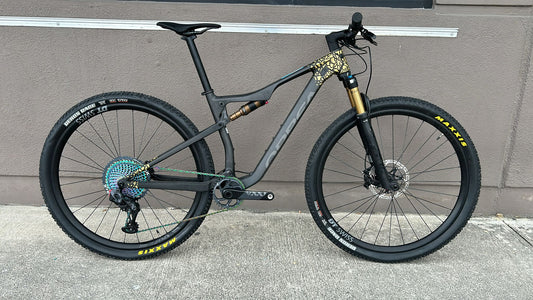 2022 Orbea Oiz M LTD Myo Carbon Raw Gold